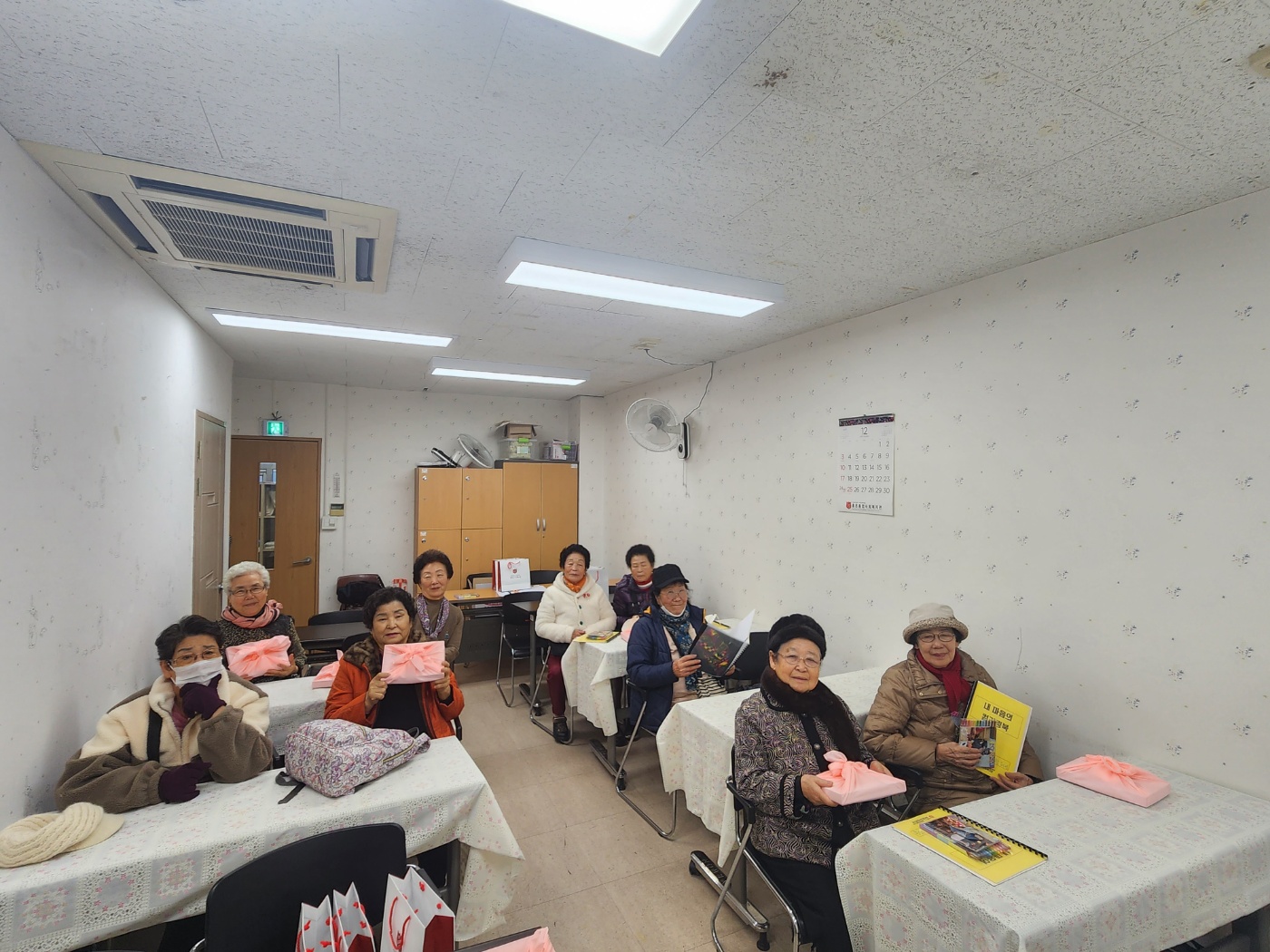 어르신돌봄지원사업 (마음돌)봄(건강돌)봄 프로그램 마음돌봄- 전시회