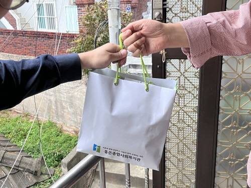 ﻿[지역밀착! 홍은⦁홍제 함께 걷기] 홍은1동 지역밀착형 ‘정담은 반찬’ 10월 활동 진행